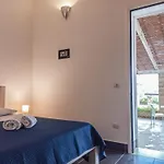 Li Monaci - - Ecobio Relais *