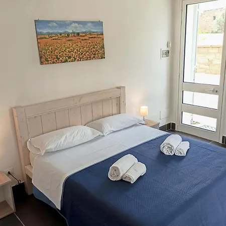 Li Monaci - - Ecobio Relais גאליפולי