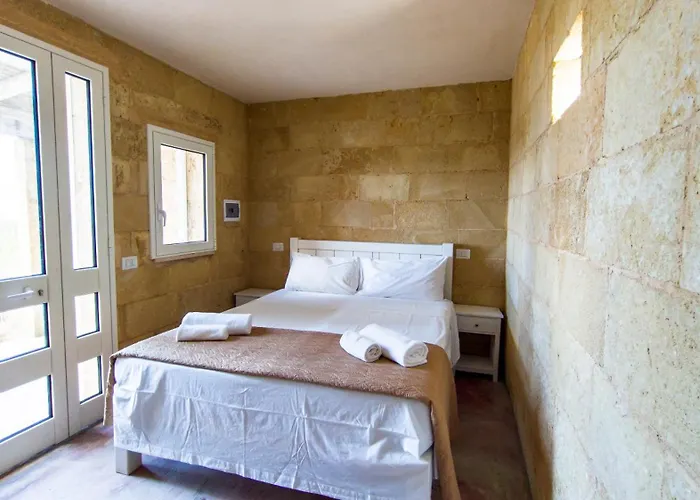 Li Monaci - - Ecobio Relais גאליפולי